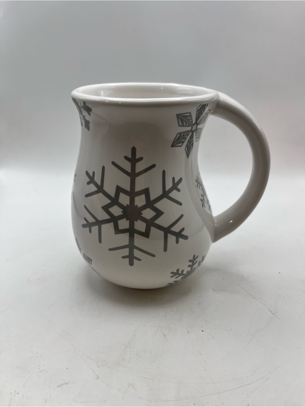 Temptations White Mug with Gray Snowflake Pattern
